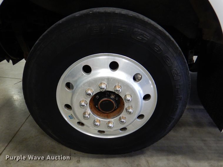 image for item DK8737 1993 Kenworth T800  semi truck