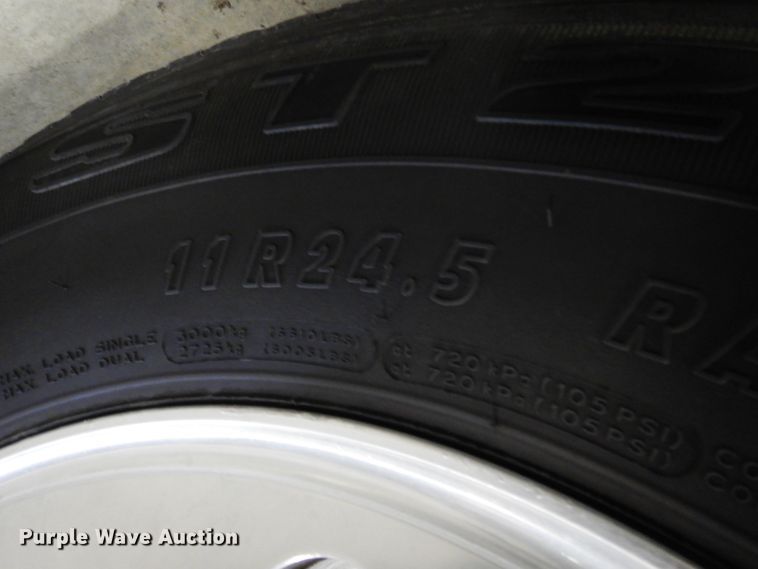 image for item DK8737 1993 Kenworth T800  semi truck