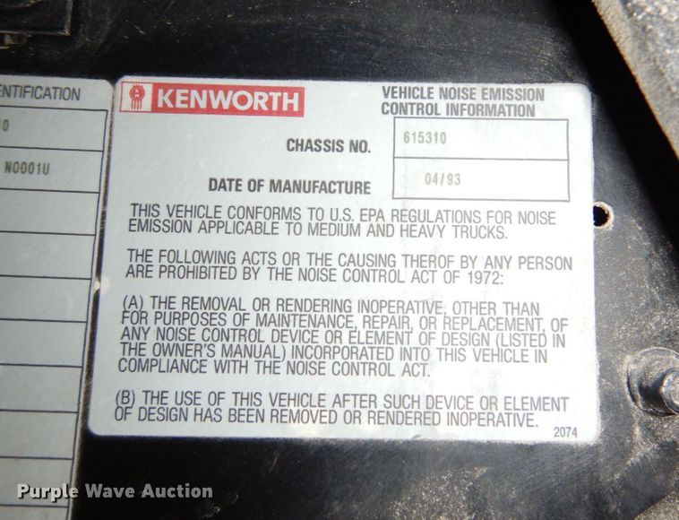 image for item DK8737 1993 Kenworth T800  semi truck