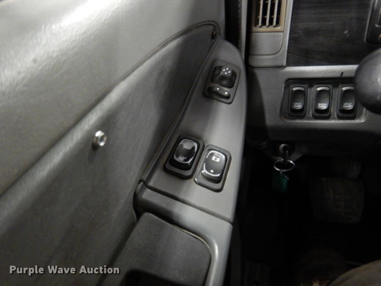 image for item DK8738 2006 Freightliner Columbia  semi truck