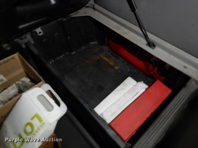 image for item DK8738 2006 Freightliner Columbia  semi truck