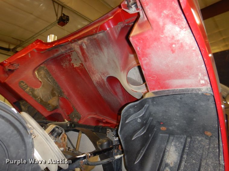 image for item DK8738 2006 Freightliner Columbia  semi truck