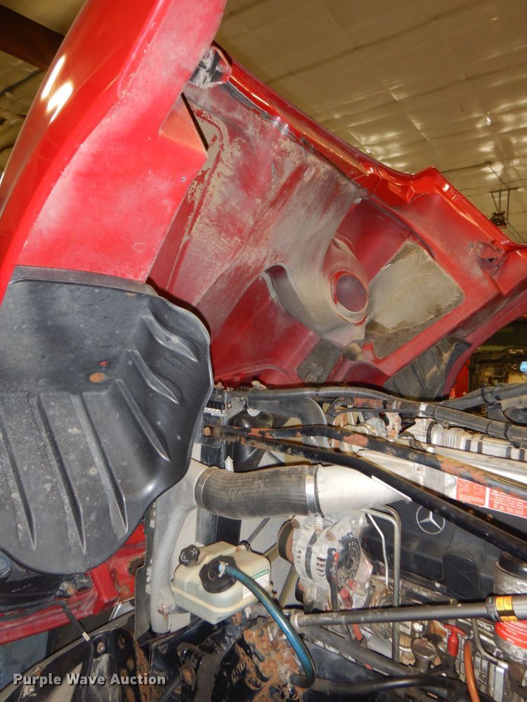 image for item DK8738 2006 Freightliner Columbia  semi truck