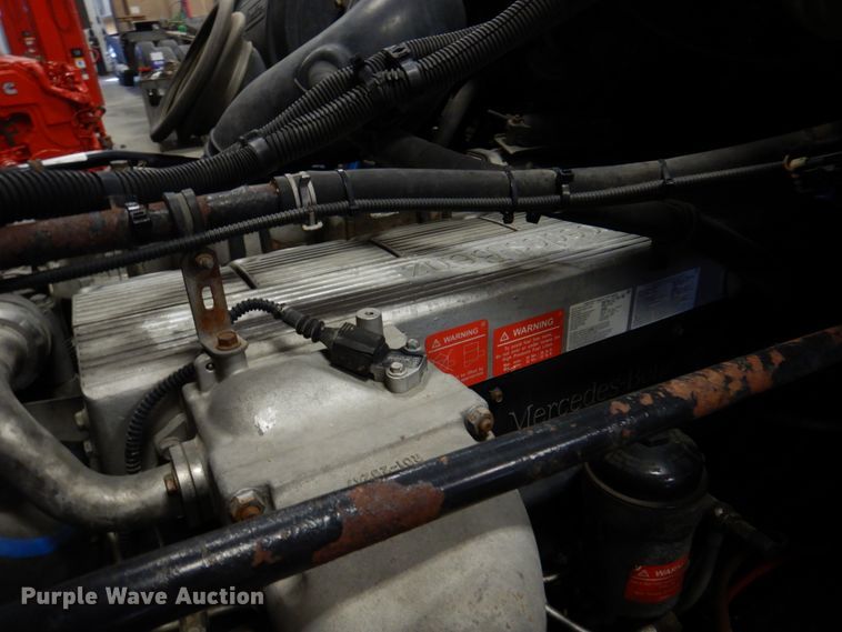 image for item DK8738 2006 Freightliner Columbia  semi truck