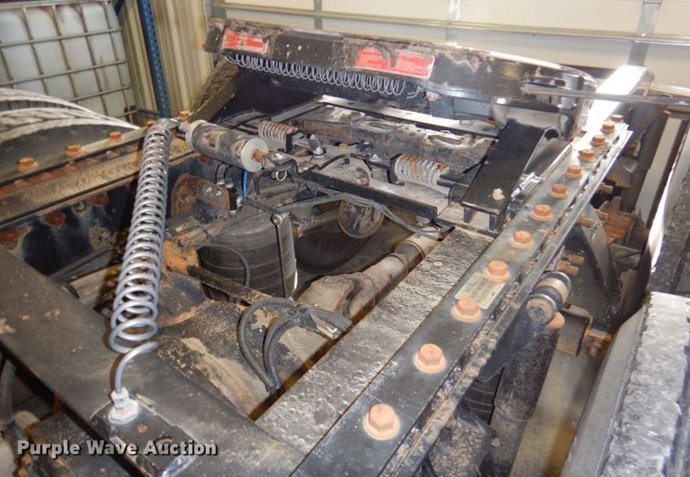 image for item DK8738 2006 Freightliner Columbia  semi truck