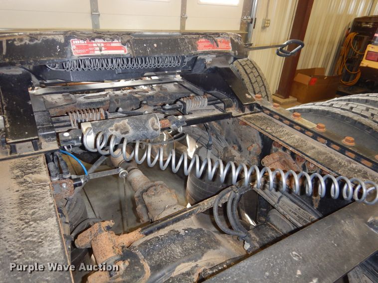 image for item DK8738 2006 Freightliner Columbia  semi truck