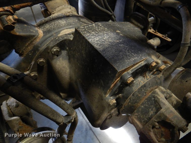 image for item DK8738 2006 Freightliner Columbia  semi truck