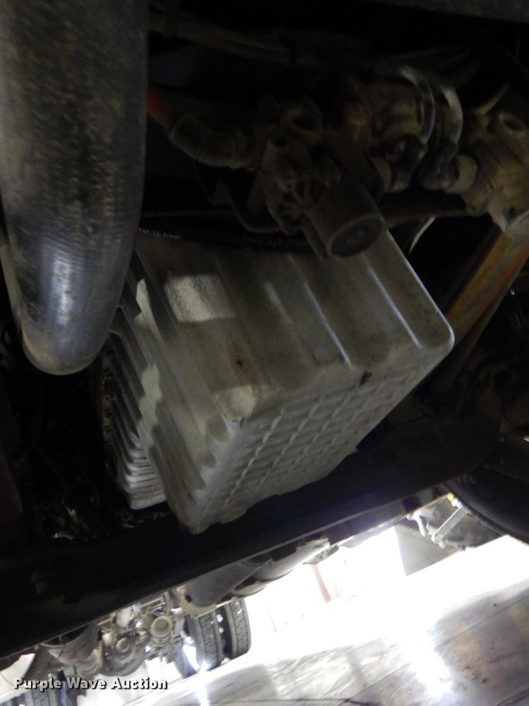 image for item DK8738 2006 Freightliner Columbia  semi truck