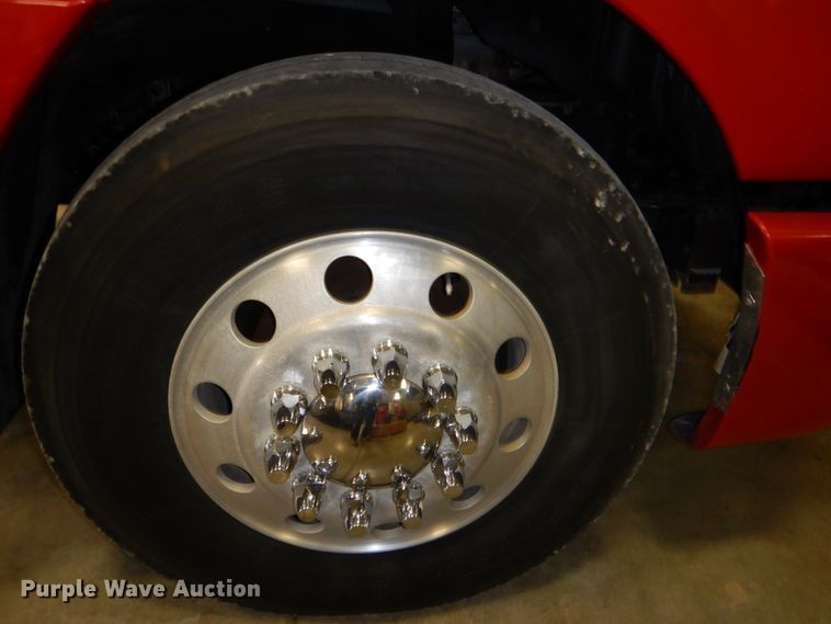 image for item DK8738 2006 Freightliner Columbia  semi truck