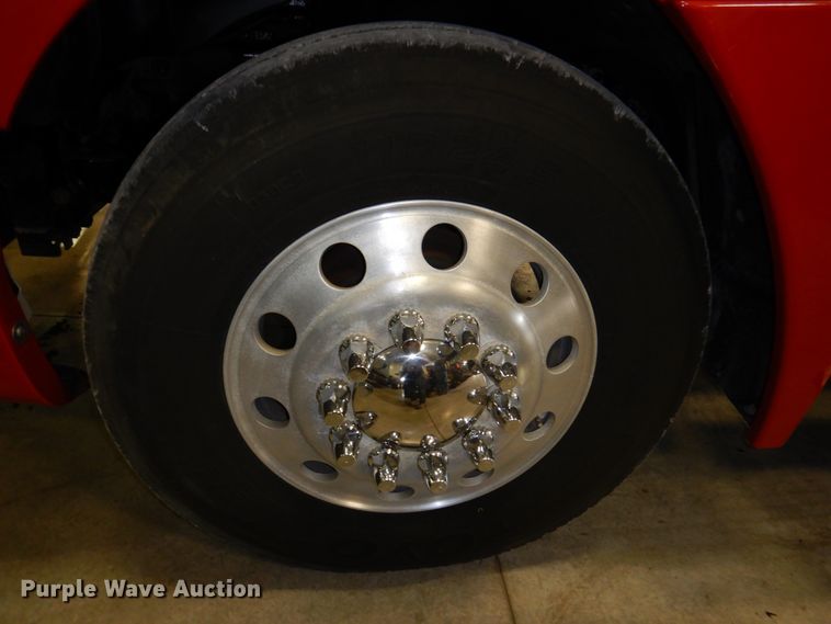 image for item DK8738 2006 Freightliner Columbia  semi truck