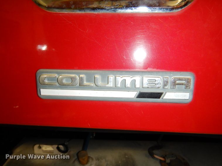 image for item DK8738 2006 Freightliner Columbia  semi truck