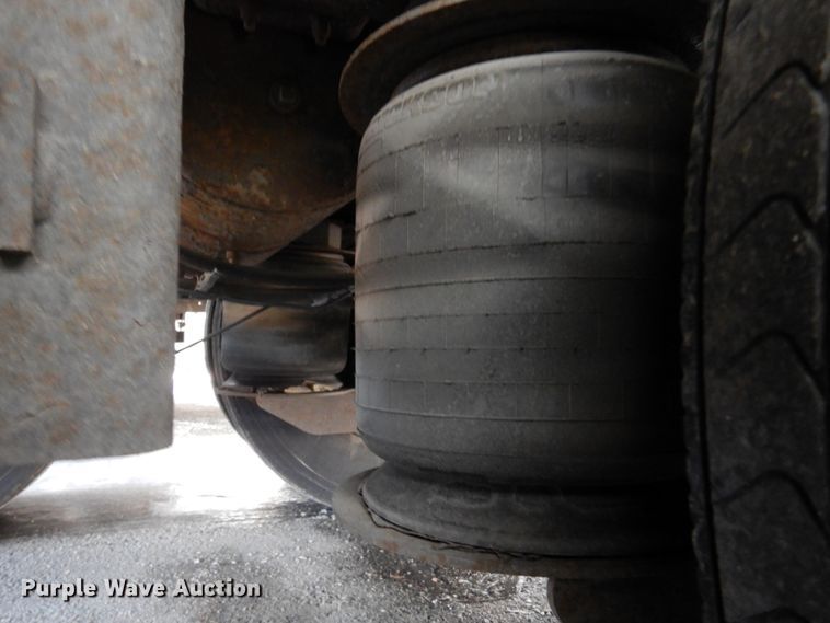 image for item DK8739 2005 Great Dane 7411TPSA  dry van trailer