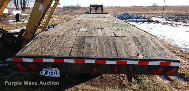 image for item DL5913 2008 Friesen GN-40-H  equipment trailer