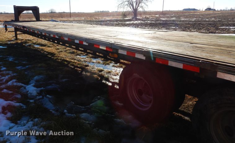 image for item DL5913 2008 Friesen GN-40-H  equipment trailer