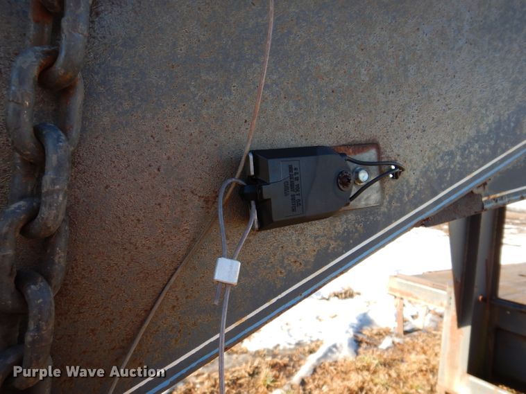 image for item DL5913 2008 Friesen GN-40-H  equipment trailer