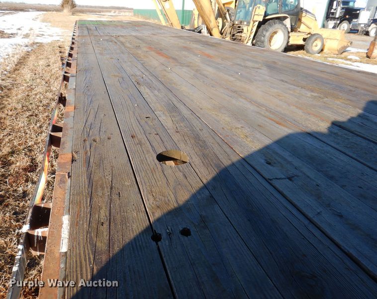 image for item DL5913 2008 Friesen GN-40-H  equipment trailer