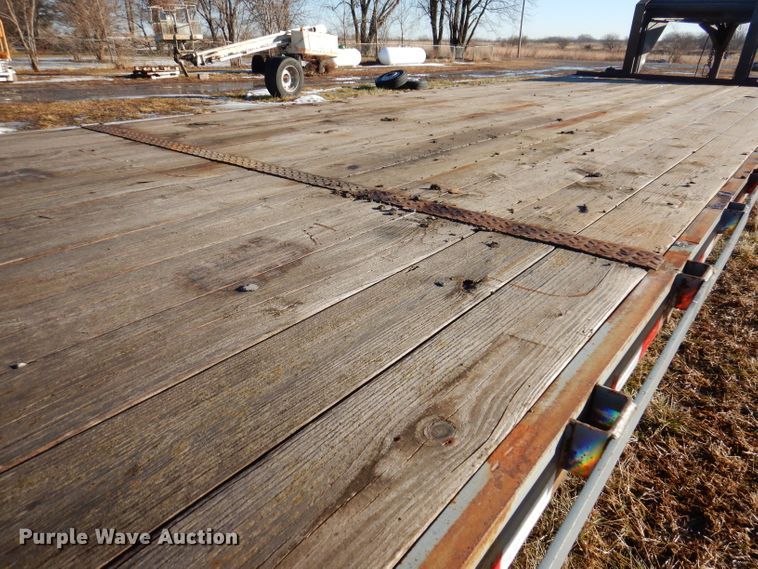 image for item DL5913 2008 Friesen GN-40-H  equipment trailer