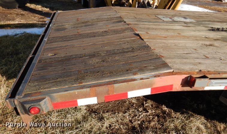 image for item DL5913 2008 Friesen GN-40-H  equipment trailer