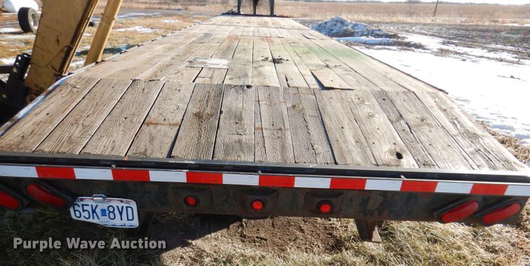 image for item DL5913 2008 Friesen GN-40-H  equipment trailer