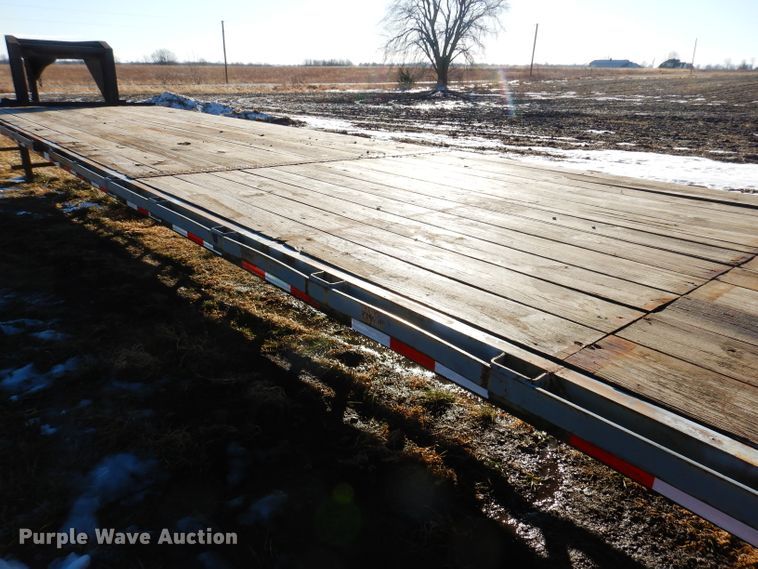 image for item DL5913 2008 Friesen GN-40-H  equipment trailer