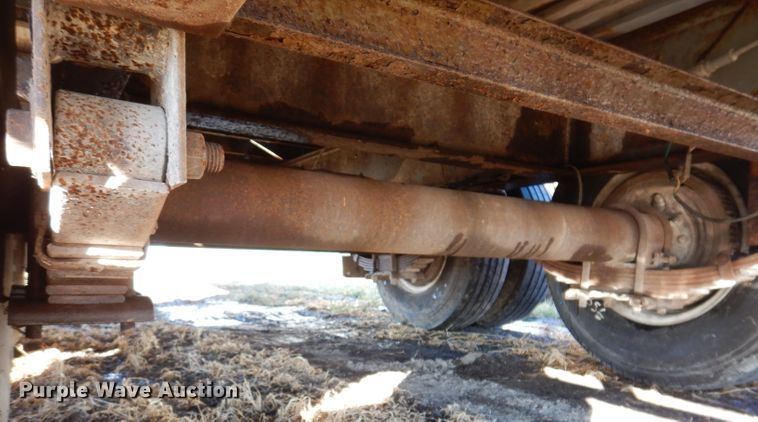 image for item DL5913 2008 Friesen GN-40-H  equipment trailer