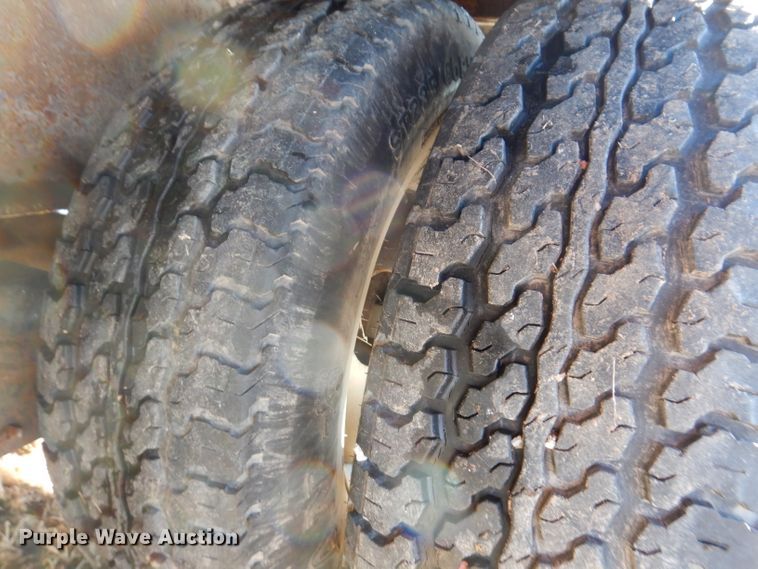 image for item DL5913 2008 Friesen GN-40-H  equipment trailer