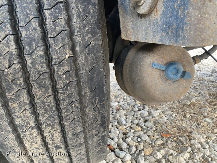 image for item DL6818 2003 Utility FS2CHA  flatbed trailer