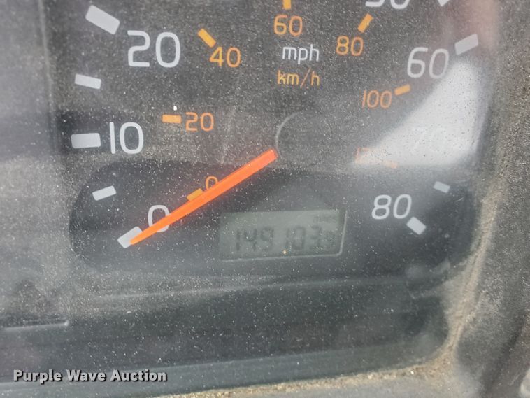 image for item DM4459 2000 Volvo VNL  semi truck