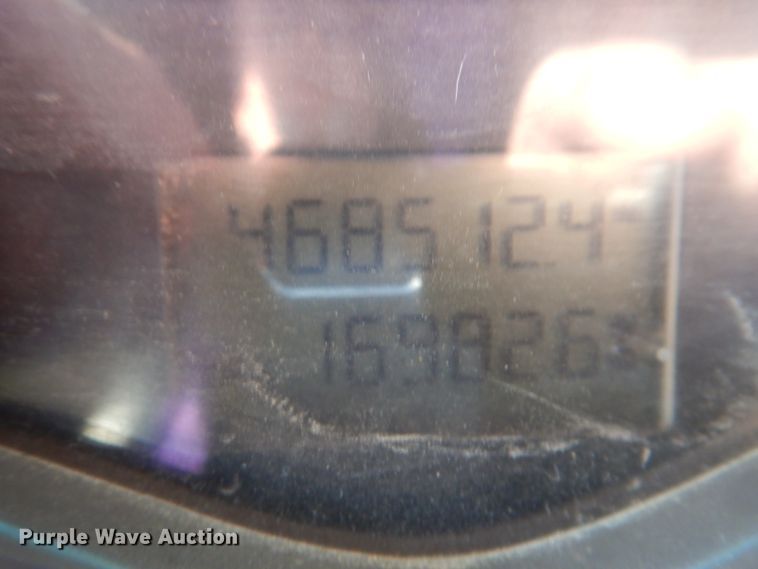 image for item DN2526 2006 Mack CXN613  semi truck