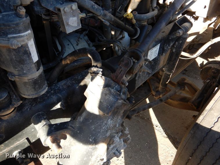 image for item DN2526 2006 Mack CXN613  semi truck