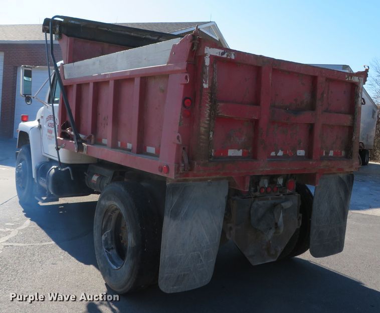 image for item DN7811 1987 International 1955  dump truck