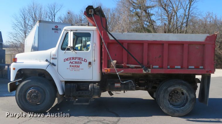 image for item DN7811 1987 International 1955  dump truck