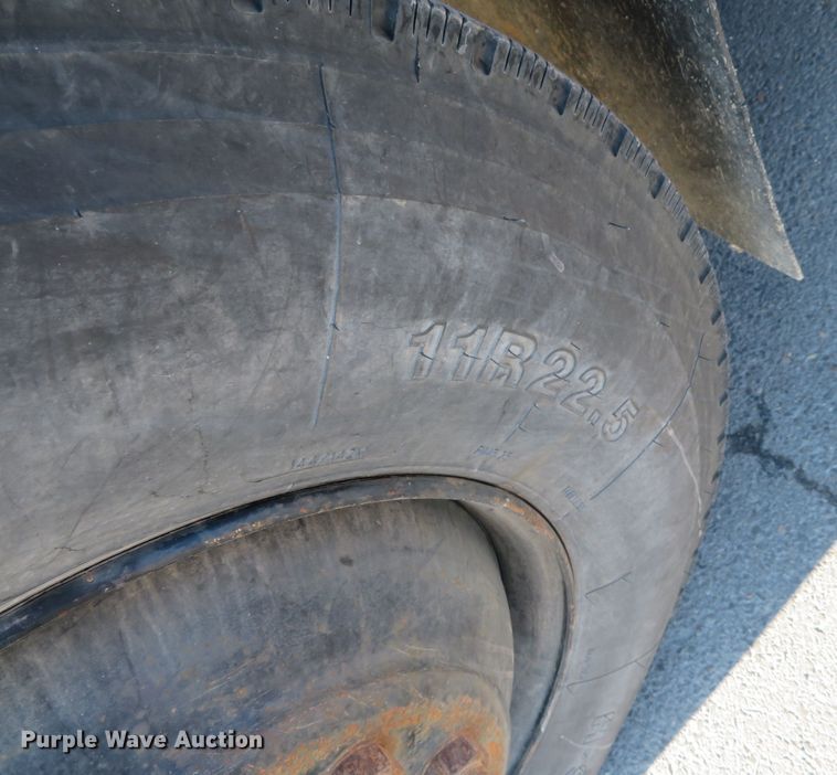 image for item DN7811 1987 International 1955  dump truck