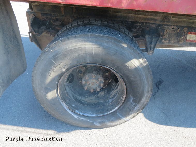 image for item DN7811 1987 International 1955  dump truck