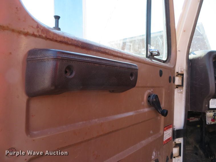 image for item DN7811 1987 International 1955  dump truck