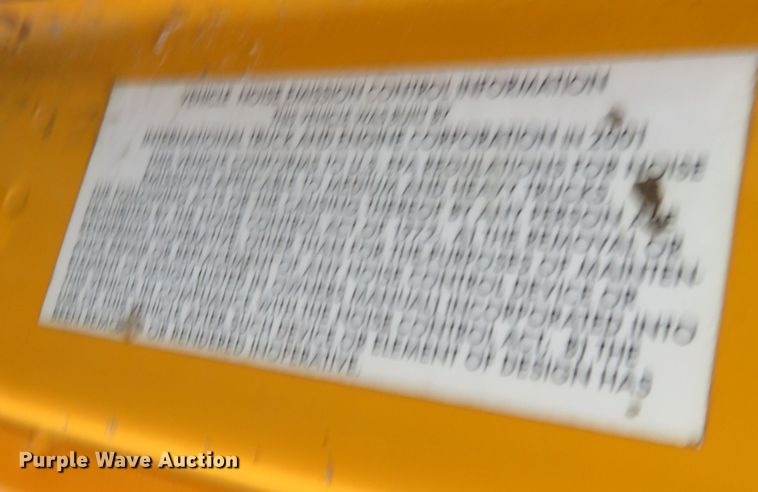 image for item DN7869 2002 International 4900  Crew Cab dump truck