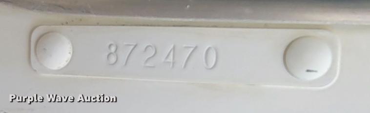 image for item HF9262 1995 Freightliner FL106  semi truck