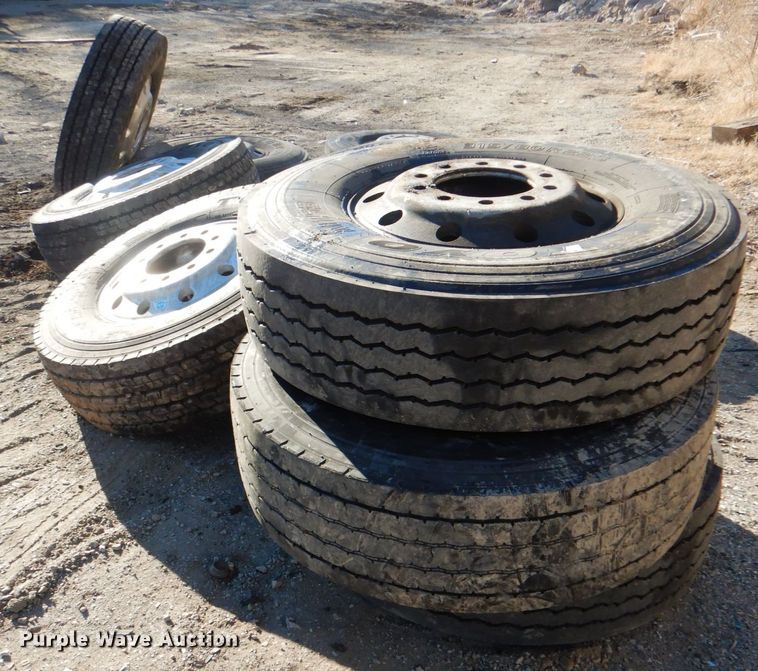 image for item IG9690 (11) 315/80R22.5 tires