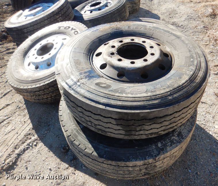 image for item IG9690 (11) 315/80R22.5 tires