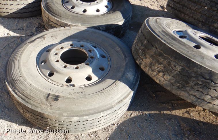 image for item IG9690 (11) 315/80R22.5 tires