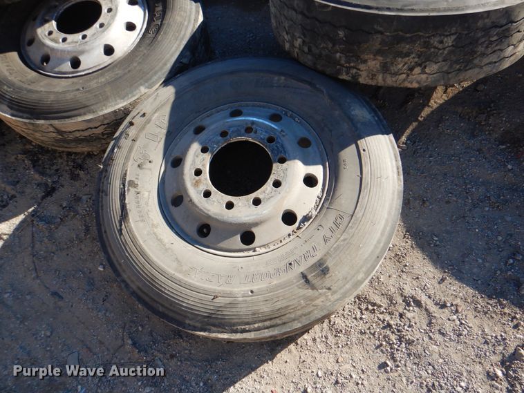 image for item IG9690 (11) 315/80R22.5 tires