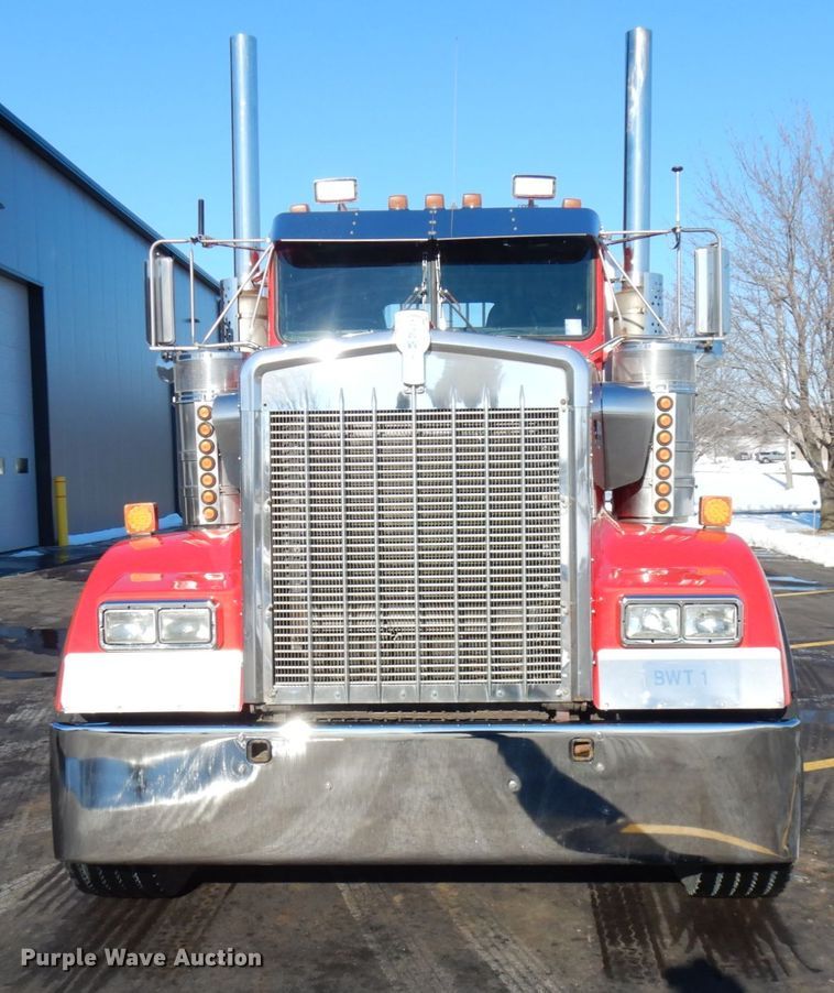 image for item IO9672 1998 Kenworth W900  semi truck
