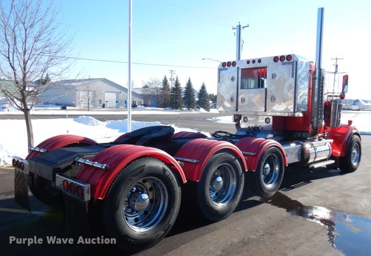 image for item IO9672 1998 Kenworth W900  semi truck