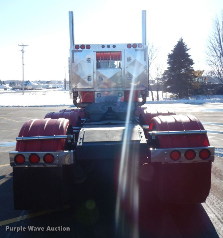 image for item IO9672 1998 Kenworth W900  semi truck