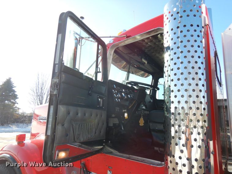 image for item IO9672 1998 Kenworth W900  semi truck