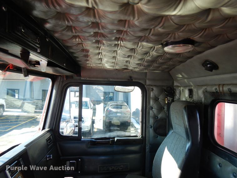 image for item IO9672 1998 Kenworth W900  semi truck