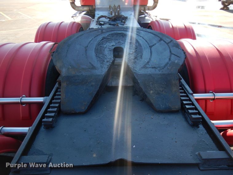 image for item IO9672 1998 Kenworth W900  semi truck