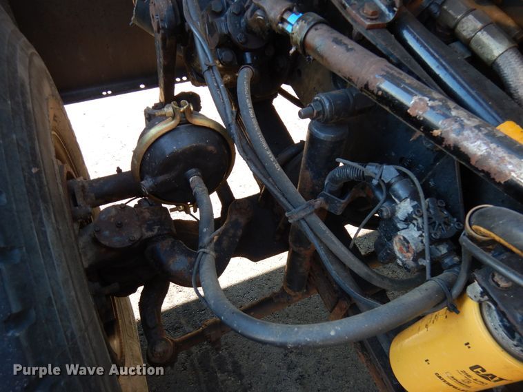 image for item IO9672 1998 Kenworth W900  semi truck