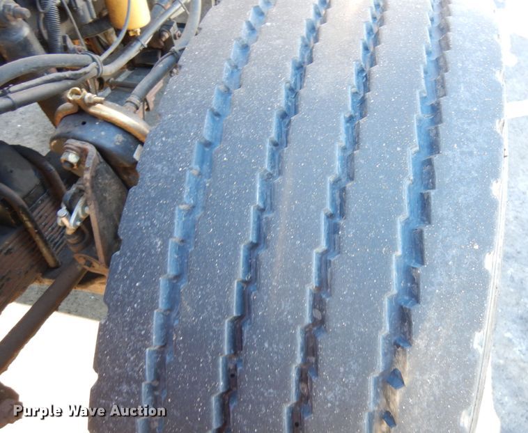 image for item IO9672 1998 Kenworth W900  semi truck