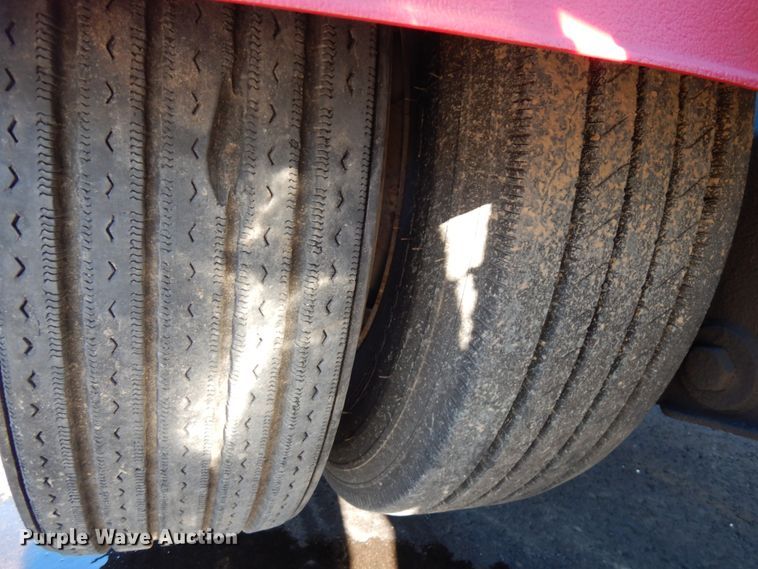 image for item IO9672 1998 Kenworth W900  semi truck